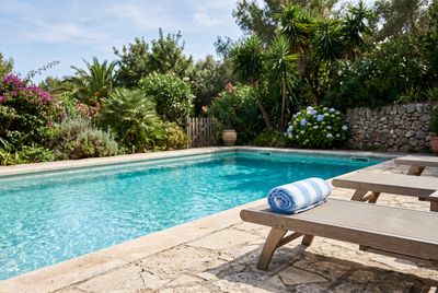 Pools & Spas