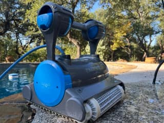 The Dolphin Premier side panel, floating handle, and rubber track